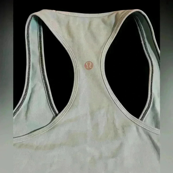 LULULEMON Racerback Light Blue Activewear Women’s Top Tank Size 8 - Picture 3 of 3